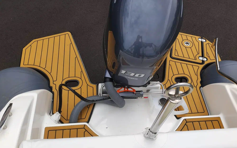 slider 25 Sharkboat Loup 59 SL
