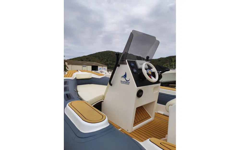 slider 27 Sharkboat Loup 59 SL
