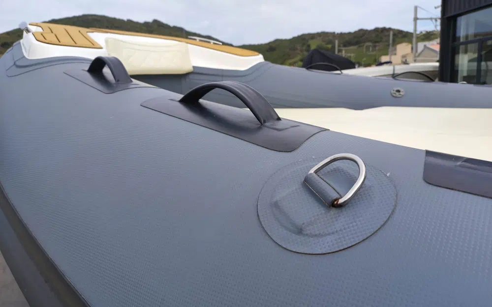 slider 28 Sharkboat Loup 59 SL