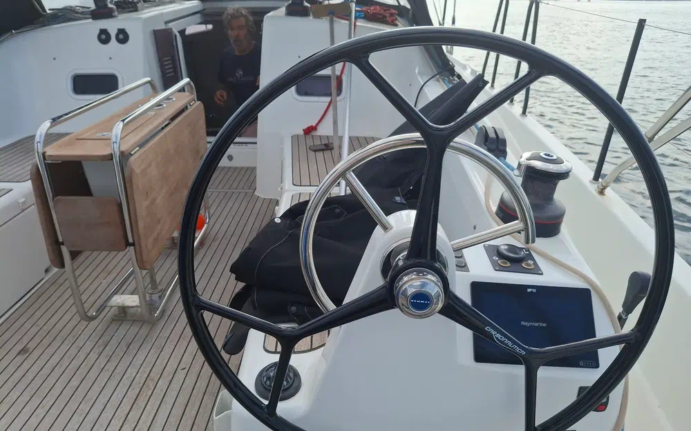 slider 15 Jeanneau Sun Odyssey 380