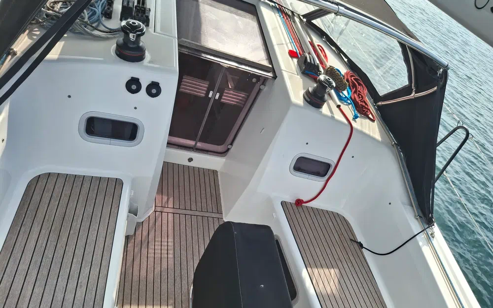 slider 32 Jeanneau Sun Odyssey 380