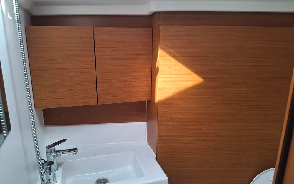 slider 6 Jeanneau Sun Odyssey 380