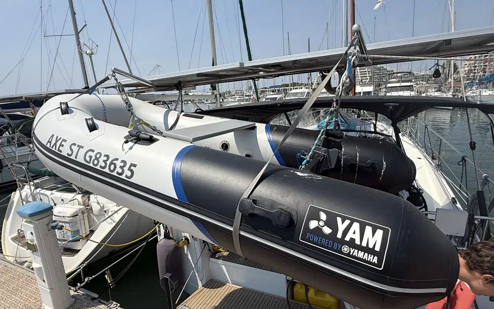 slider 10 Jeanneau Sun Odyssey 410