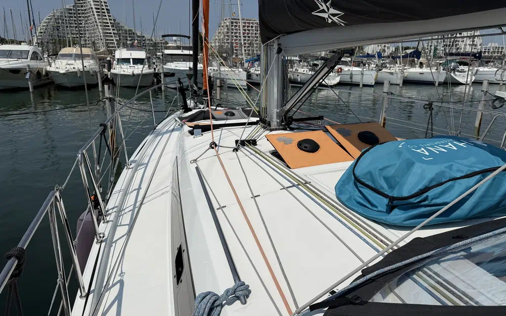 slider 16 Jeanneau Sun Odyssey 410