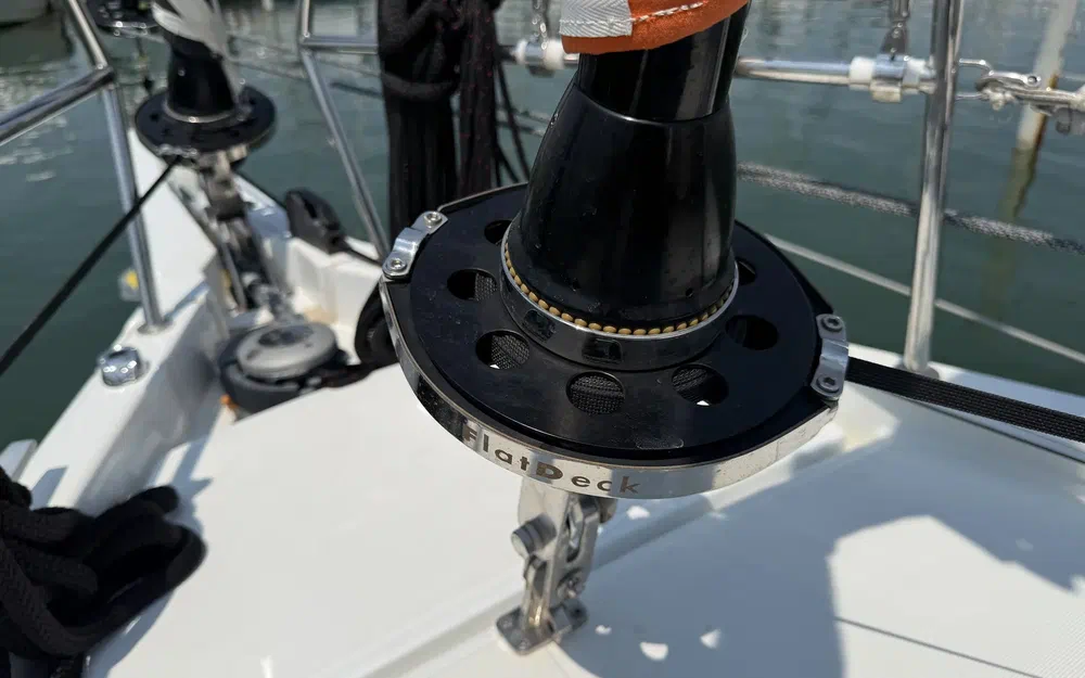slider 21 Jeanneau Sun Odyssey 410