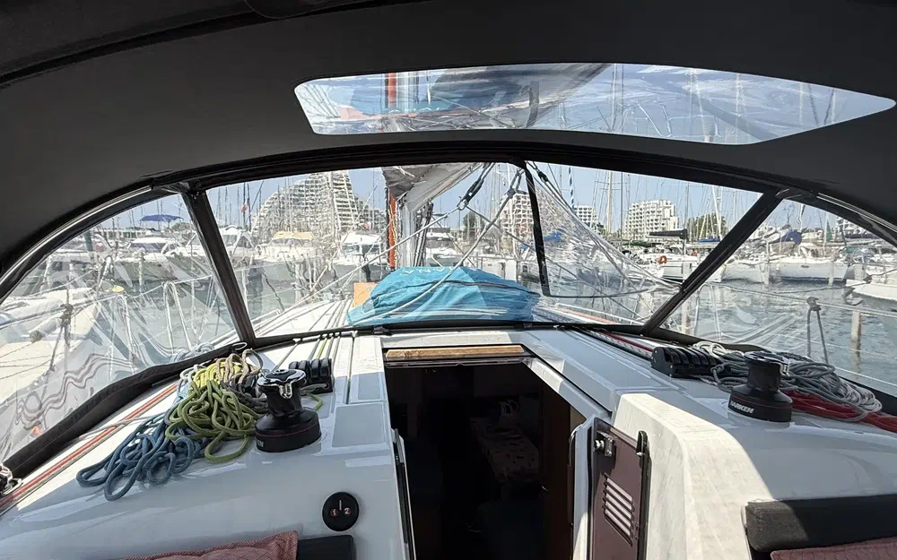 slider 26 Jeanneau Sun Odyssey 410