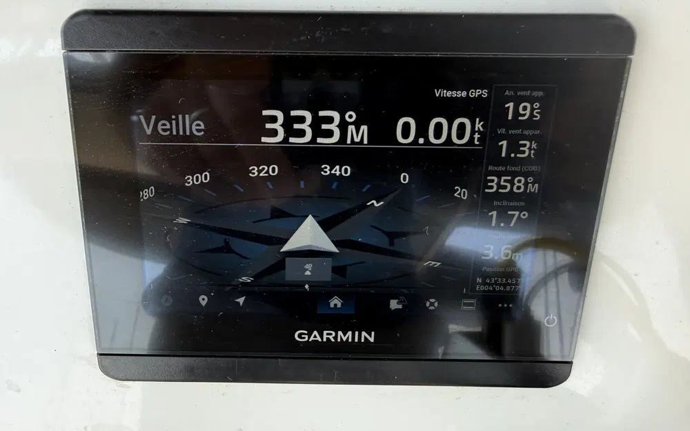 slider 29 Jeanneau Sun Odyssey 410