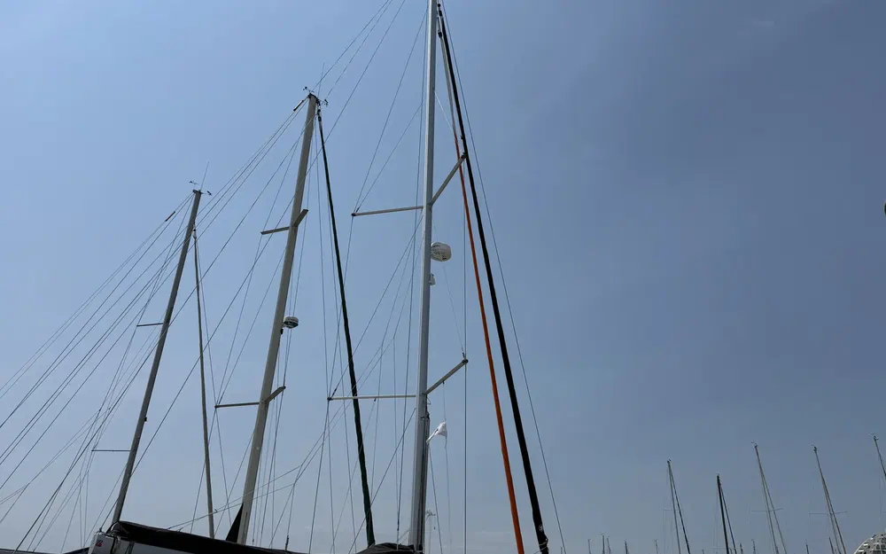 slider 5 Jeanneau Sun Odyssey 410