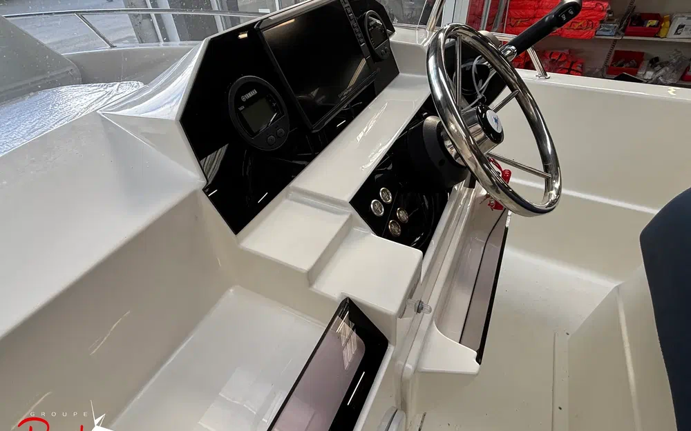 slider 11 Pacific Craft 545 Open