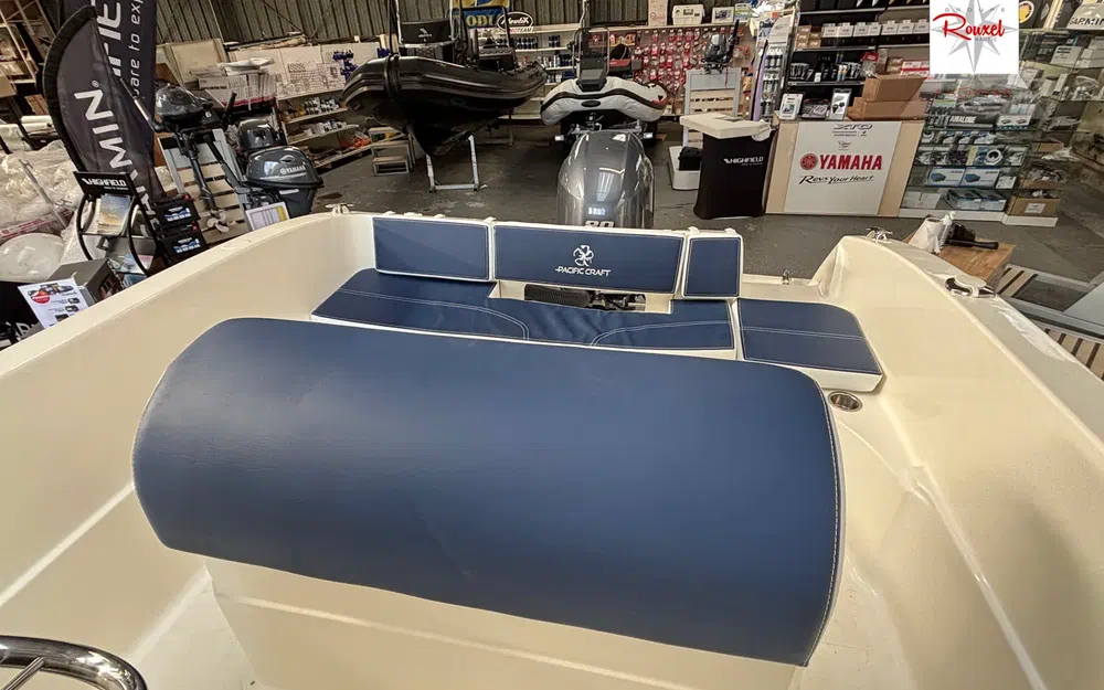 slider 8 Pacific Craft 545 Open
