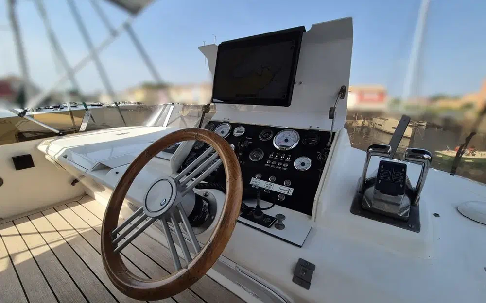 slider 15 Princess 48 Fly