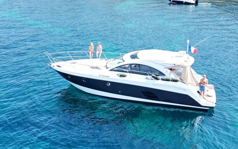 slider 42 Beneteau Flyer Gran Turismo 44