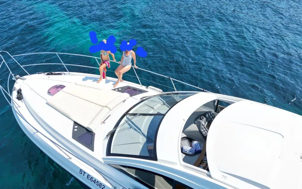 slider 43 Beneteau Flyer Gran Turismo 44