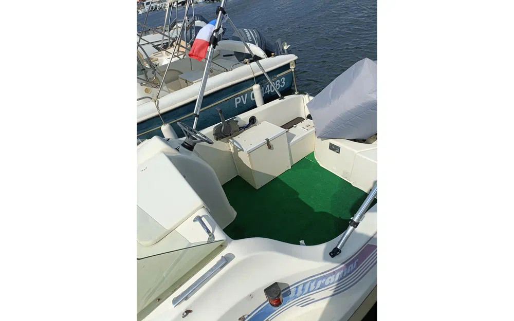 slider 11 Ultramar 450 Cabine
