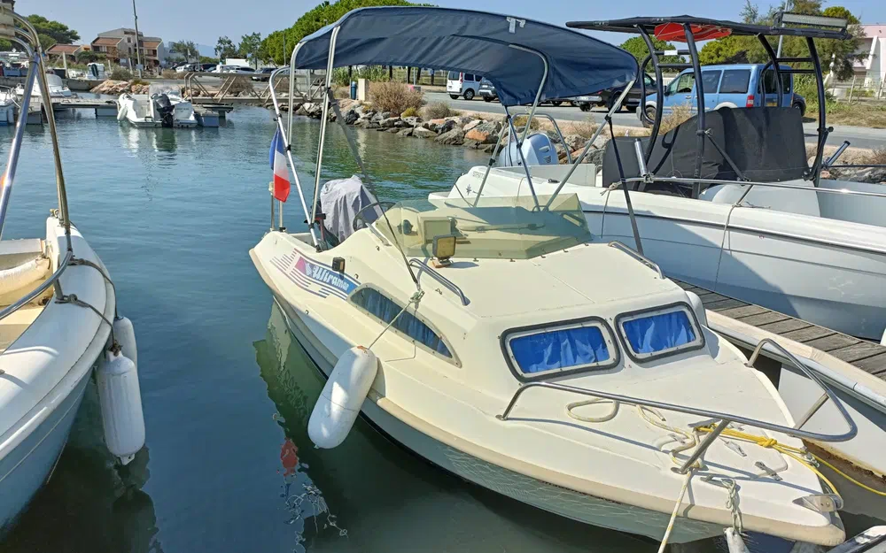 slider 14 Ultramar 450 Cabine