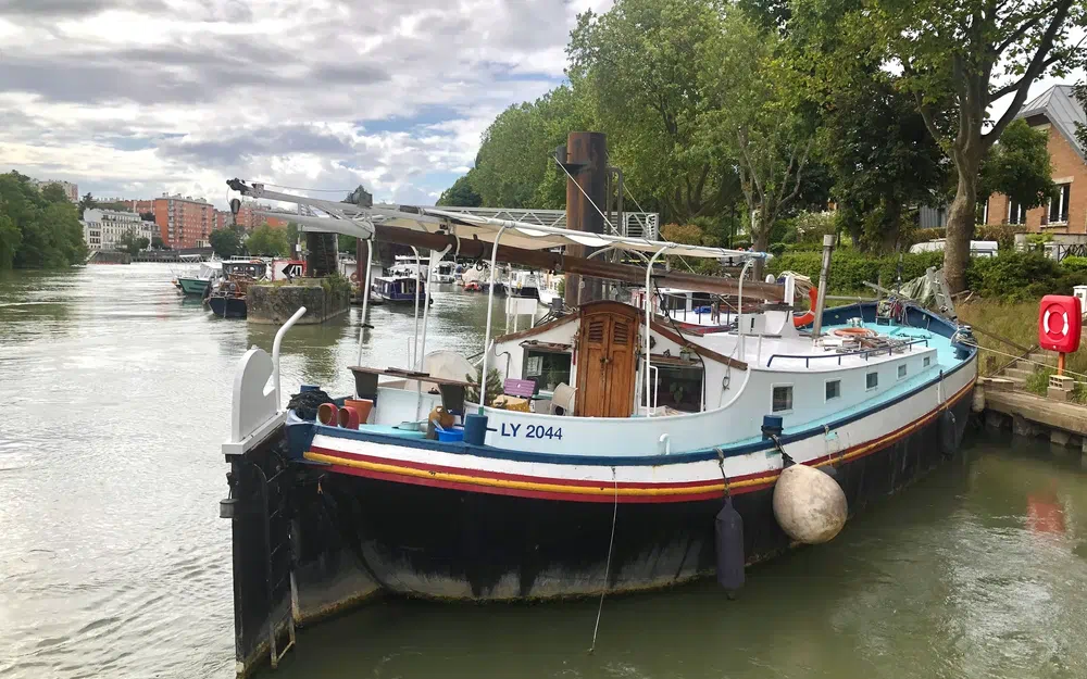 slider 10 Bateau Logement waalshokker 14,84m à vivre et naviguer