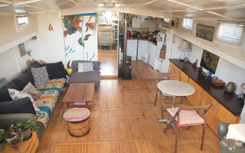 slider 1 Bateau Logement waalshokker 14,84m à vivre et naviguer