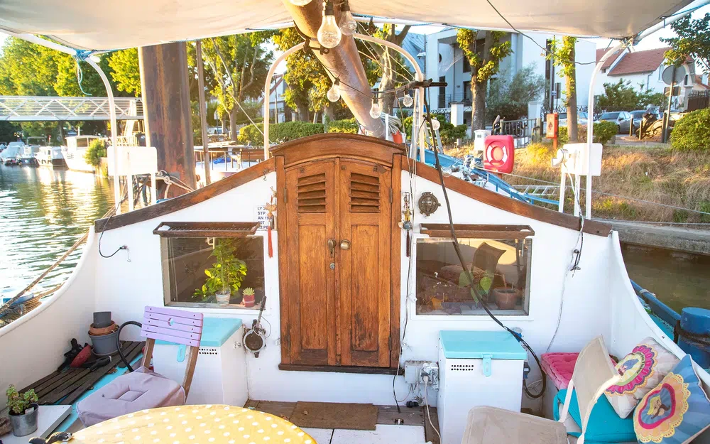 slider 7 Bateau Logement waalshokker 14,84m à vivre et naviguer