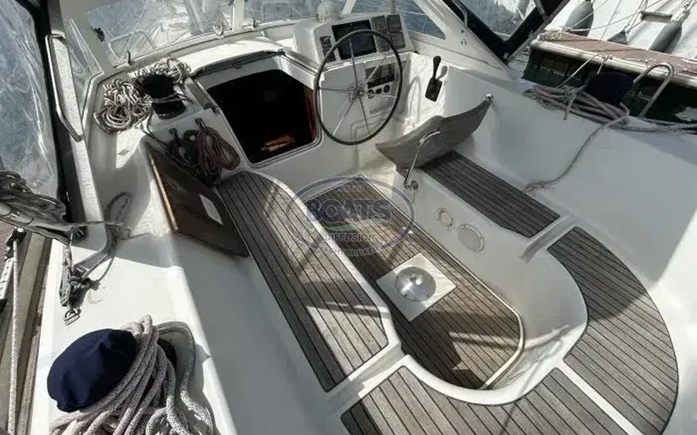 slider 3 Beneteau Oceanis 42 CC