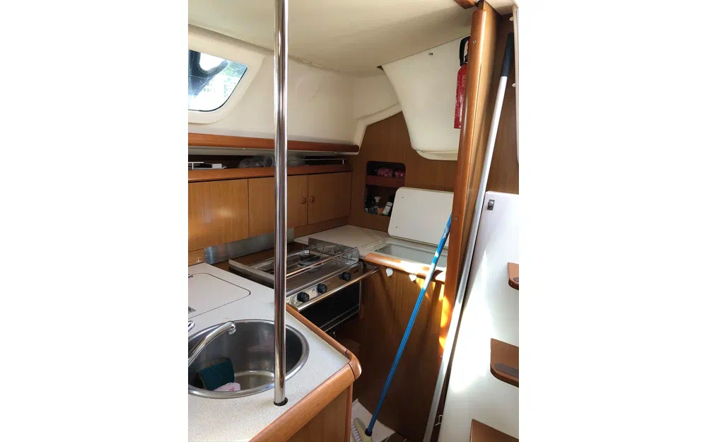 slider 13 Jeanneau Sun Odyssey 32 i