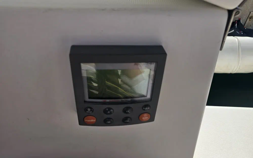 slider 17 Jeanneau Sun Odyssey 32 i