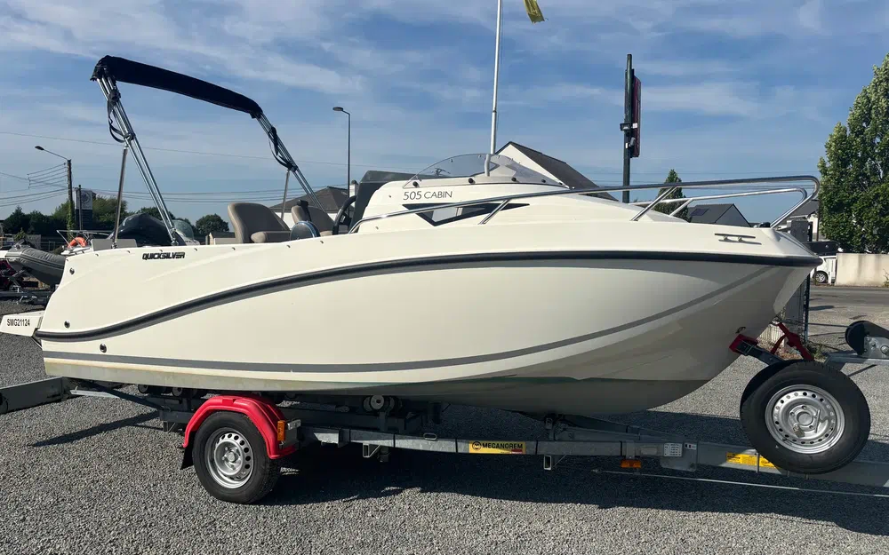 slider 9 Quicksilver Activ 505 Cabin
