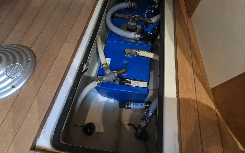 slider 69 Sessa Marine C42