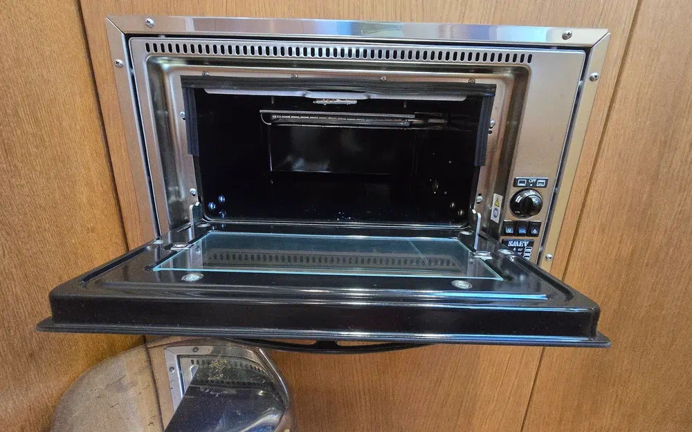 slider 66 Sessa Marine C42