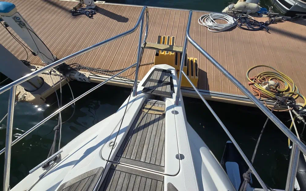 slider 7 Sessa Marine C42