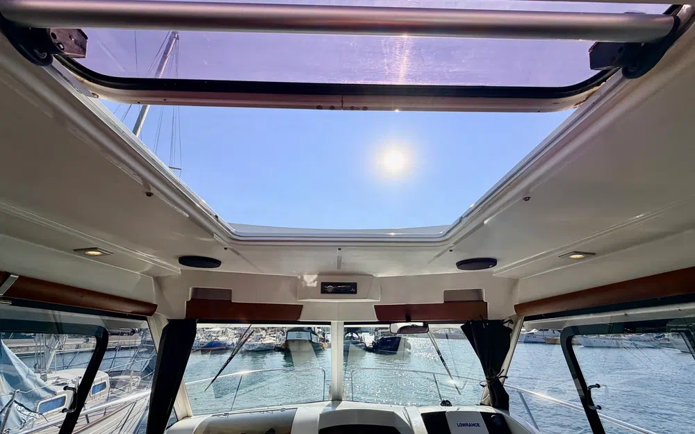 slider 20 Jeanneau Merry Fisher 8