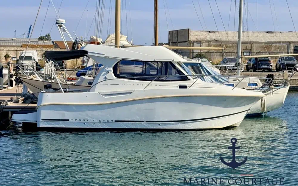 slider 0 Jeanneau Merry Fisher 8