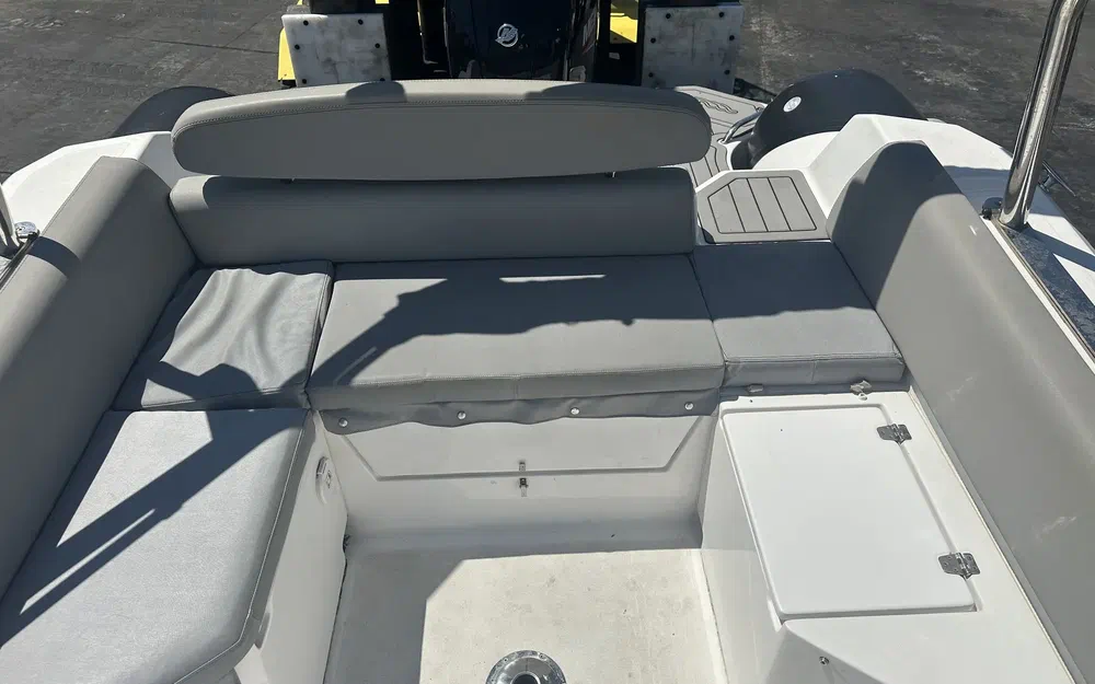 slider 7 MV Marine 25 GT