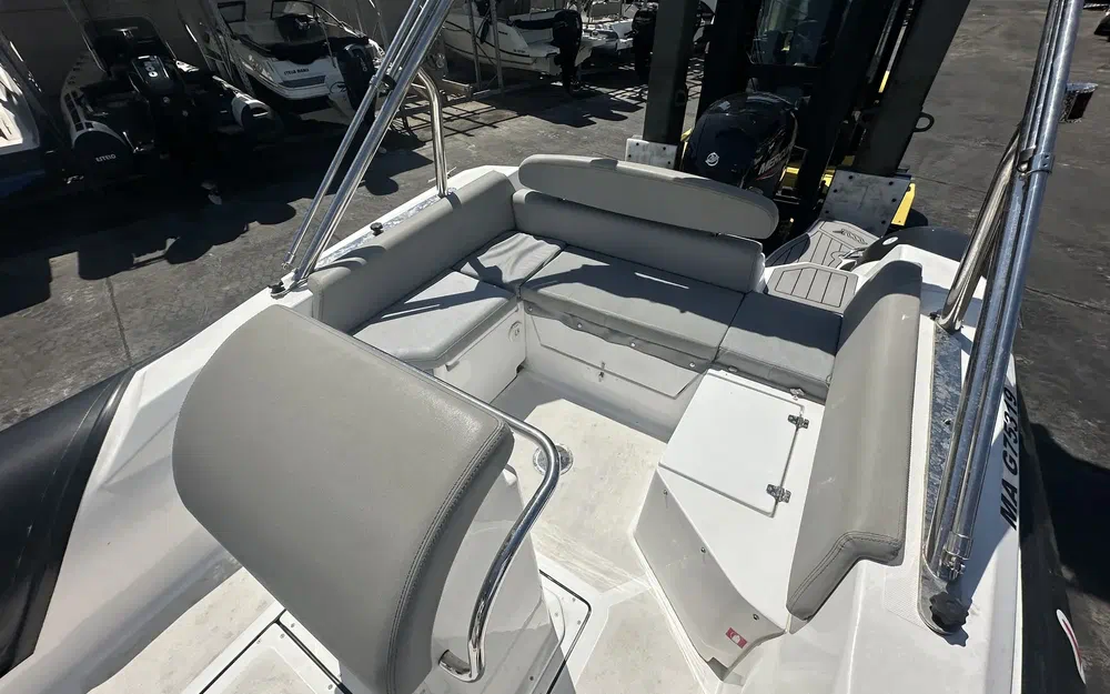 slider 6 MV Marine 25 GT