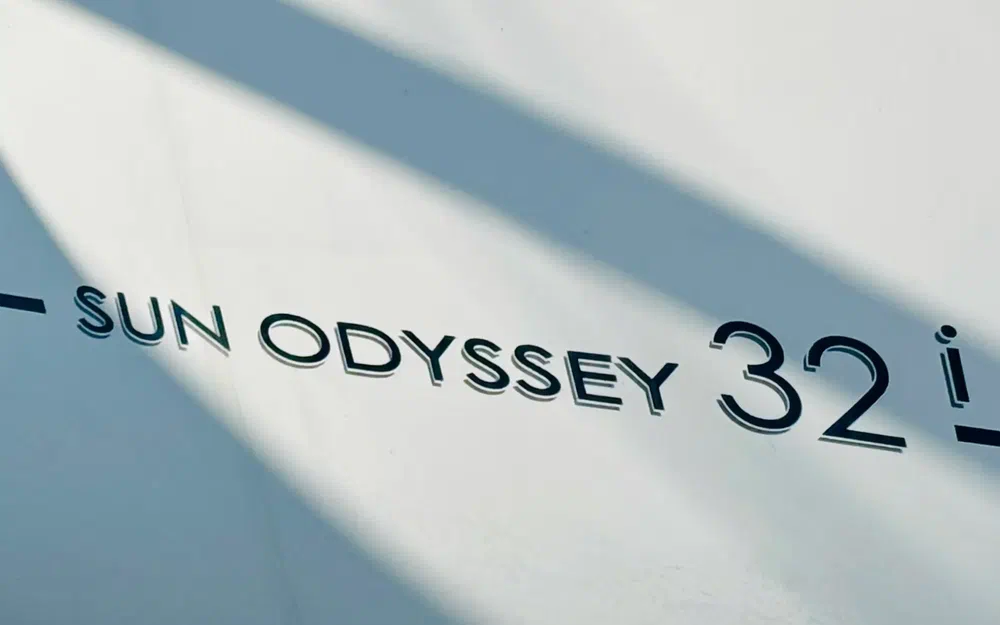 slider 13 Jeanneau Sun Odyssey 32 i