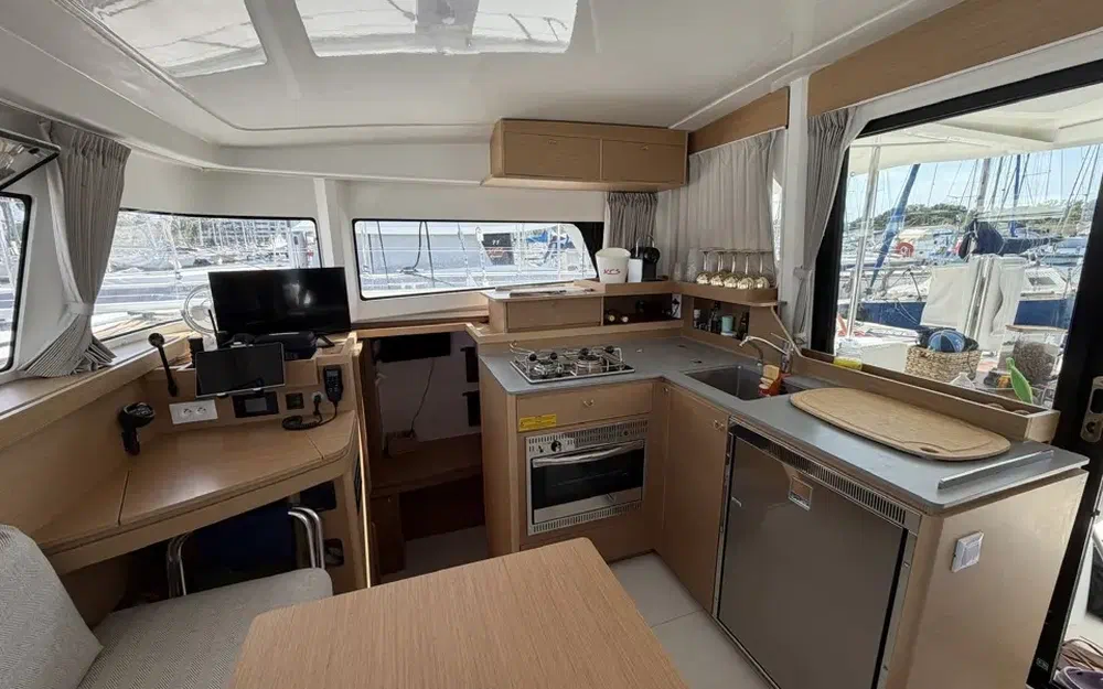 slider 18 Excess Catamarans Excess 11