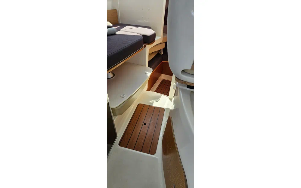 slider 16 Jeanneau Merry Fisher 725