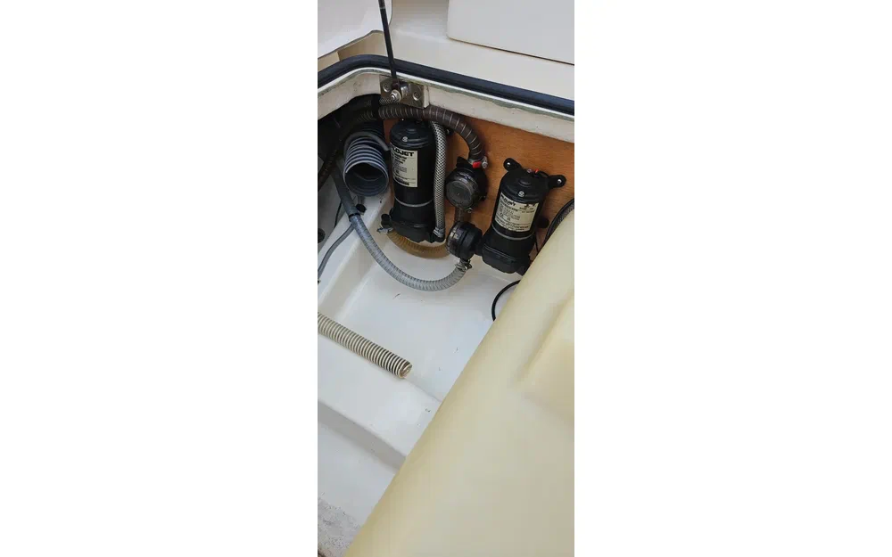 slider 19 Jeanneau Merry Fisher 725