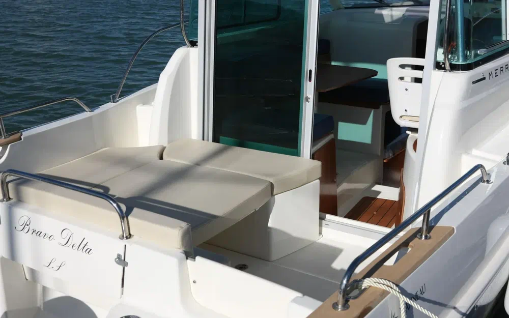 slider 1 Jeanneau Merry Fisher 725