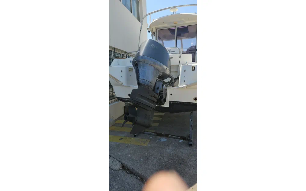 slider 4 Jeanneau Merry Fisher 725