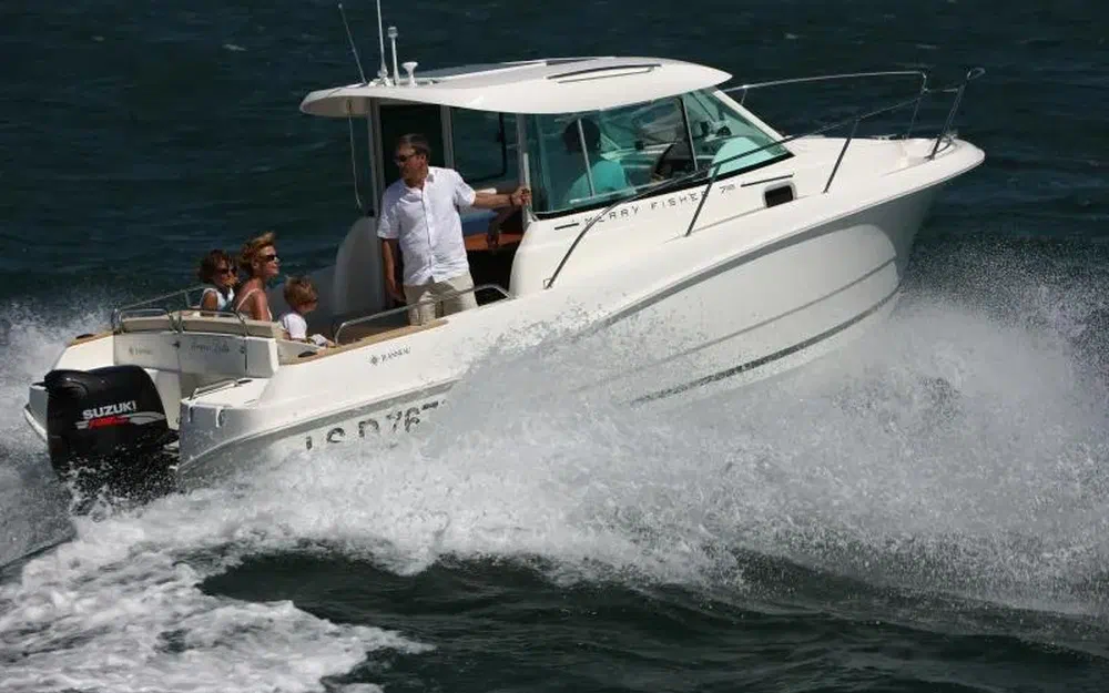 slider 3 Jeanneau Merry Fisher 725