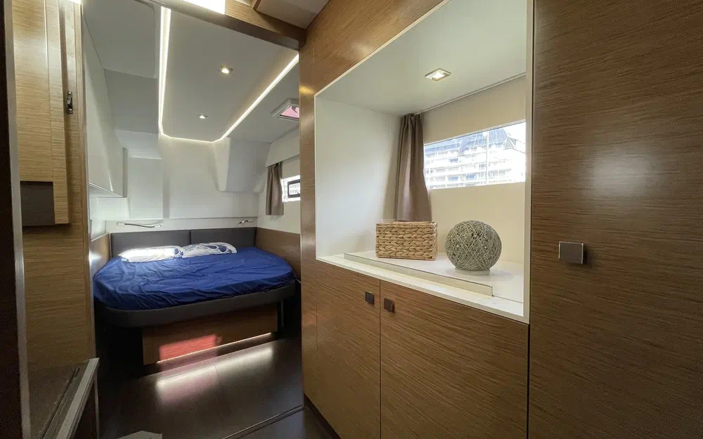 slider 21 Fountaine Pajot My 37 Maestro