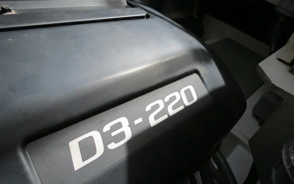 slider 22 Fountaine Pajot My 37