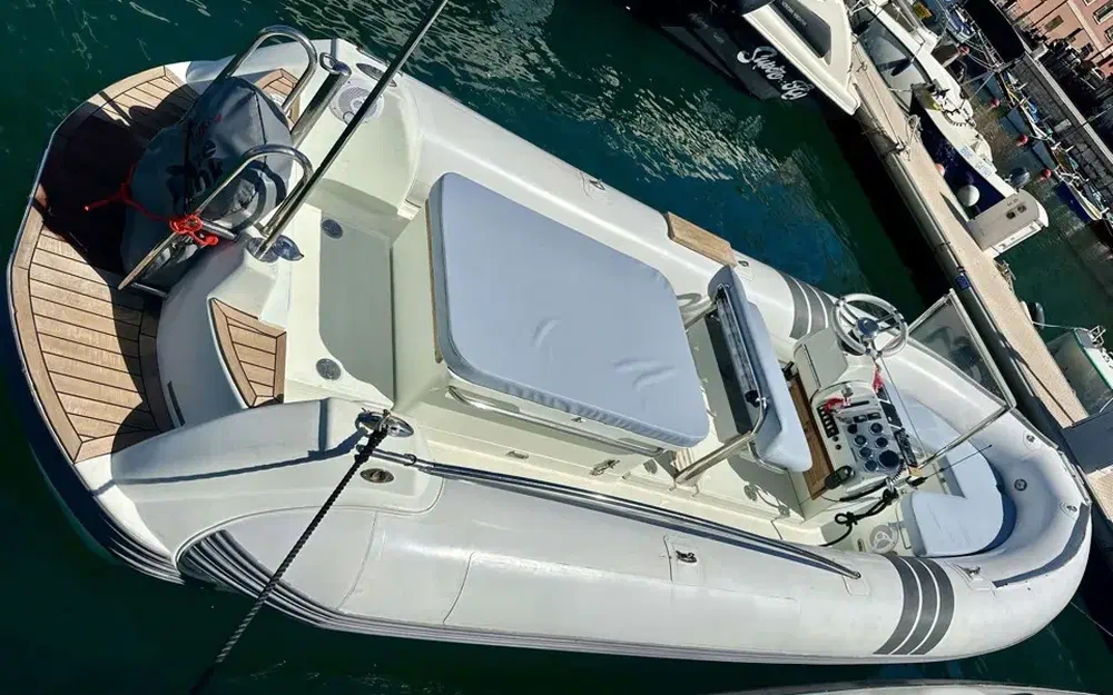 slider 3 Castoldi Jet Tender 19