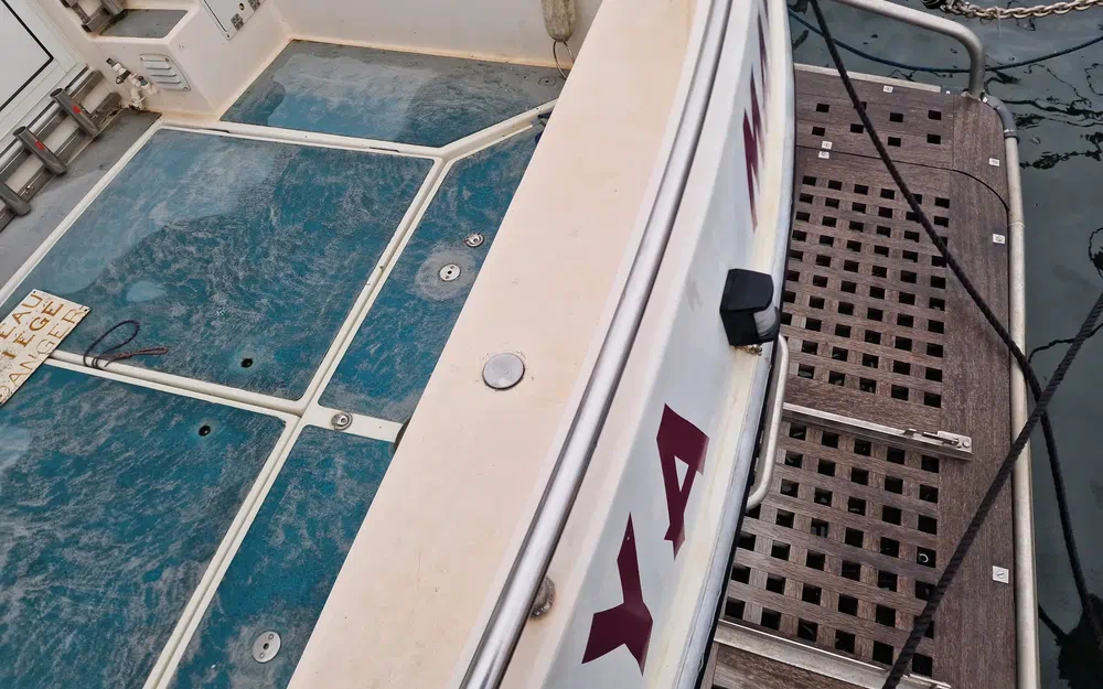 slider 4 Beneteau Antares 860