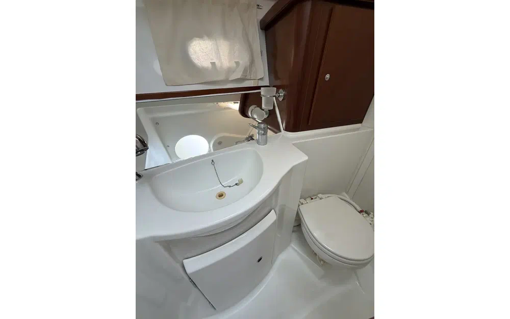 slider 11 Beneteau Antares 980