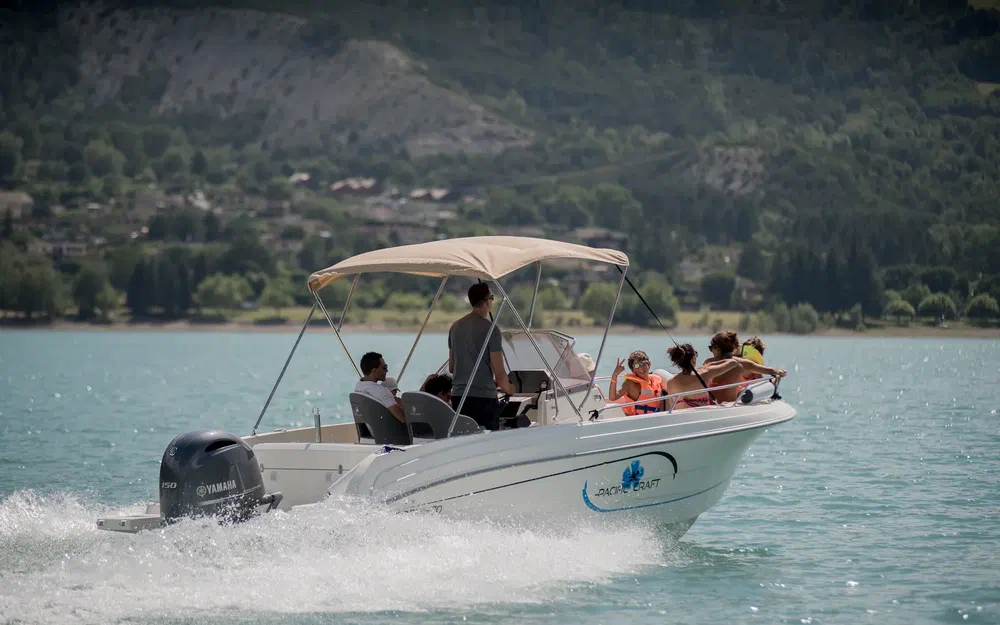 slider 2 Pacific Craft 670 Plaisance 200cv