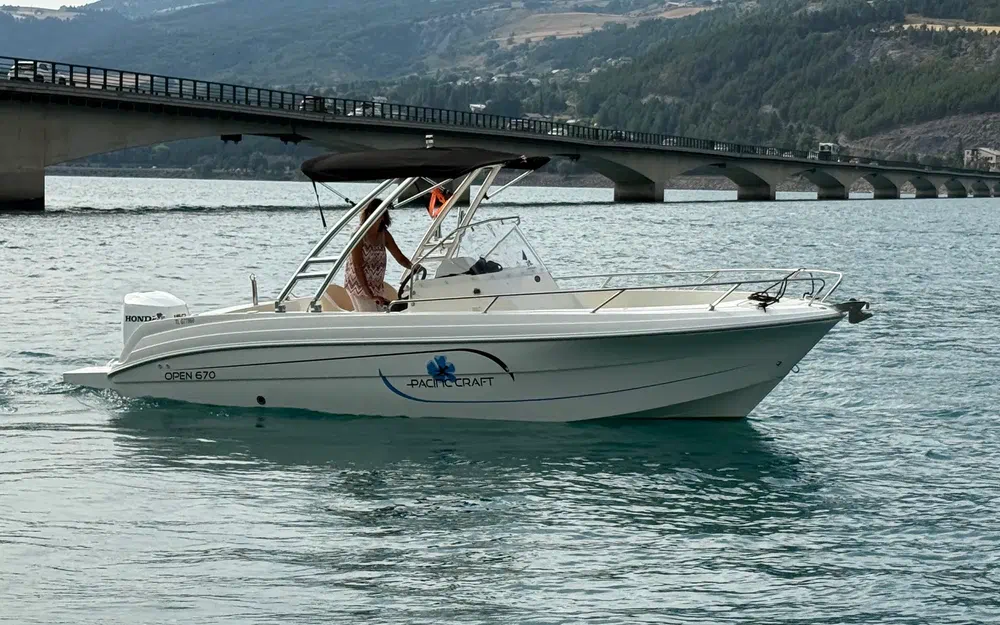 slider 7 Pacific Craft 670 Sport 150cv