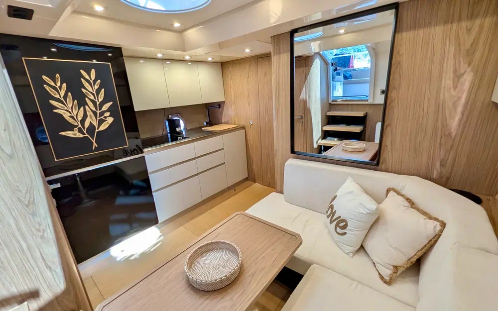 slider 14 Sessa Marine C43 Hard-Top