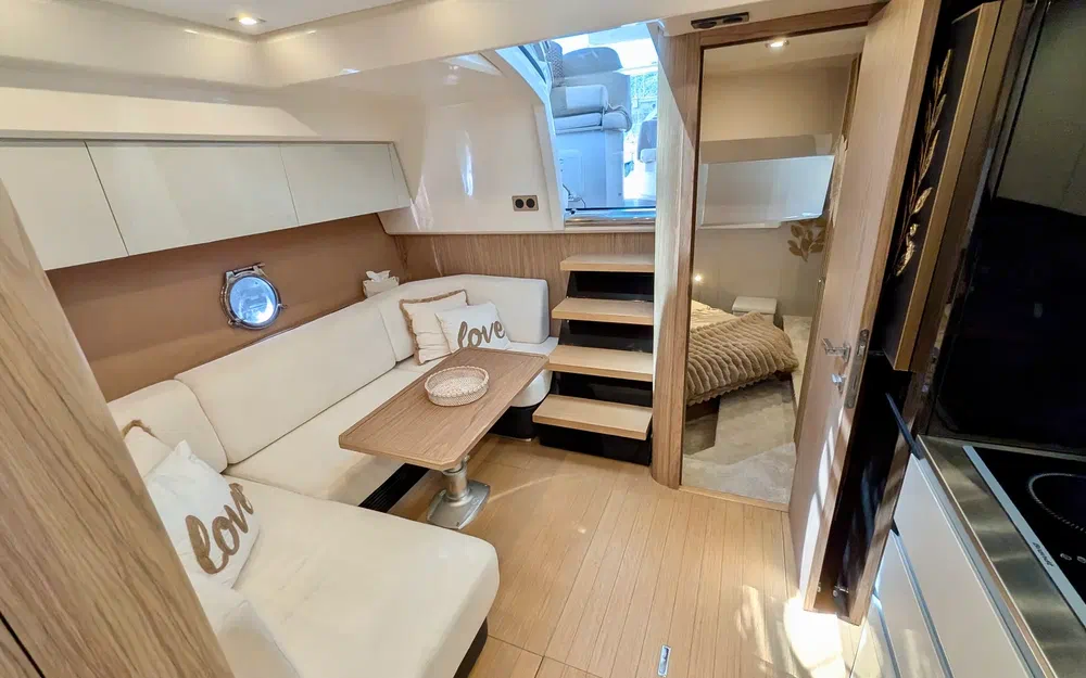 slider 15 Sessa Marine C43 Hard-Top