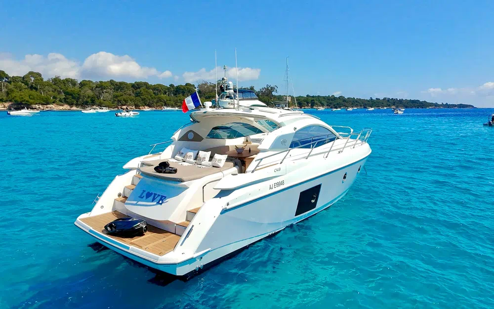 slider 3 Sessa Marine C43 Hard-Top